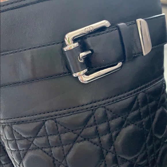 Boot - Picture 11 of 11